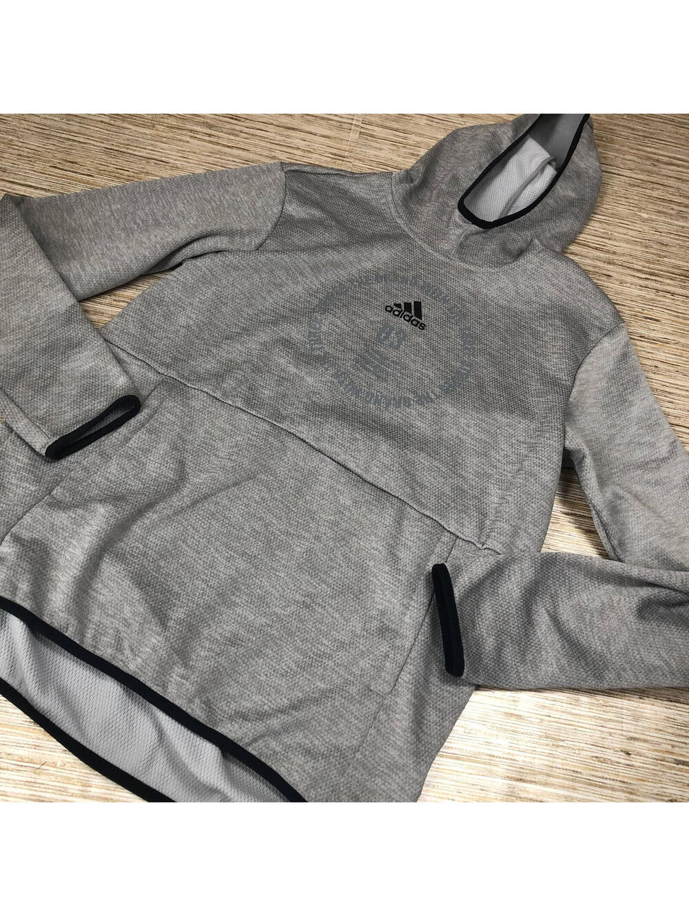 3040 Adidas Badge of Sport Hoodie jacket Mens GREY sz M